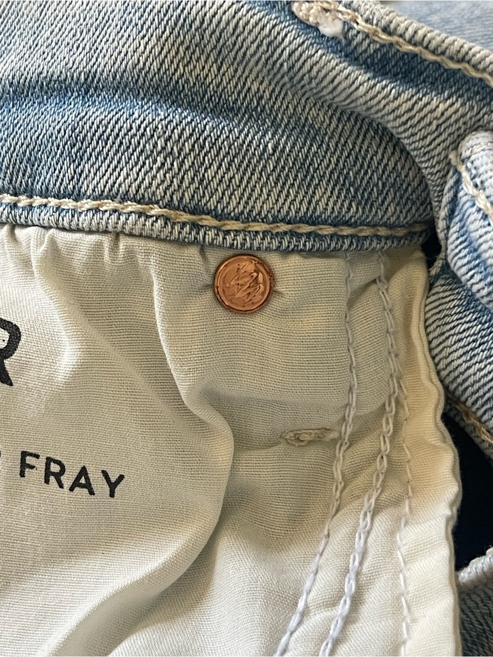 MOTHER The Weekender Fray Action Shot Jeans Women's 27 Light Wash Distressed USA - Picture 15 of 16